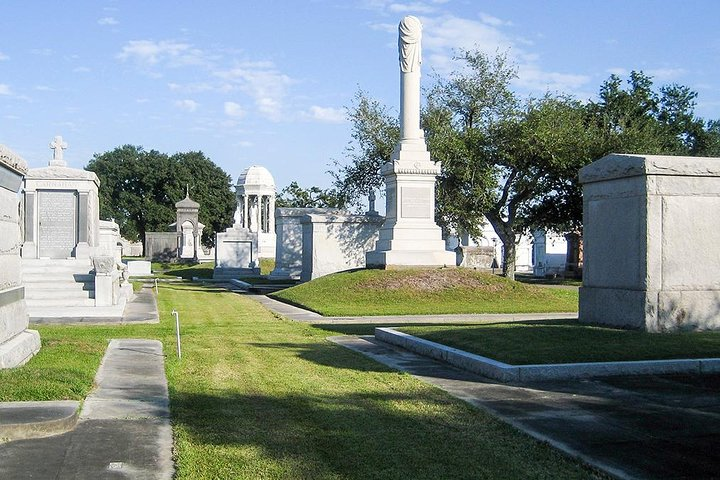 N’awlins Luxury: City & Cemetery Tour - Photo 1 of 3